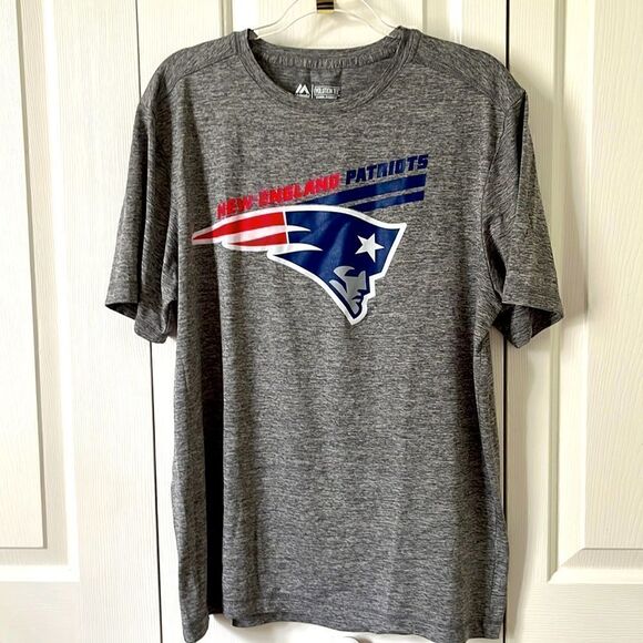 Majestic New England Patriots Cool Ease Evolution Tee VTG NEW - Picture 1 of 5